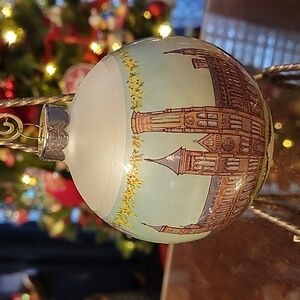Smithsonian Institution Christmas Ornament The Castle Ball Vintage Drew DeNeal